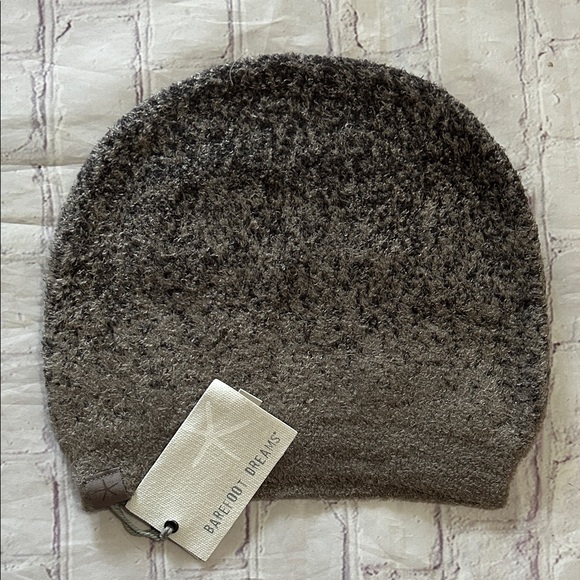 Barefoot Dreams Accessories - Barefoot Dreams NWT CozyChic Lite Confetti Beanie OS Storm Gray / Dark Brown
